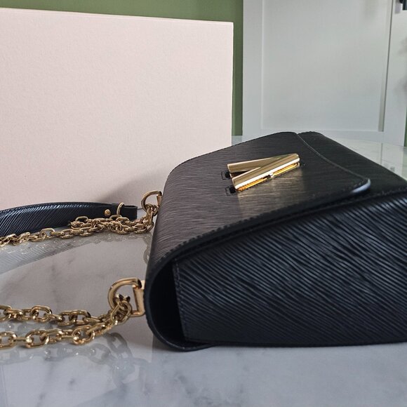 Louis Vuitton Twist Shoulder Bag MM Black Leather Epi - Picture 4 of 11